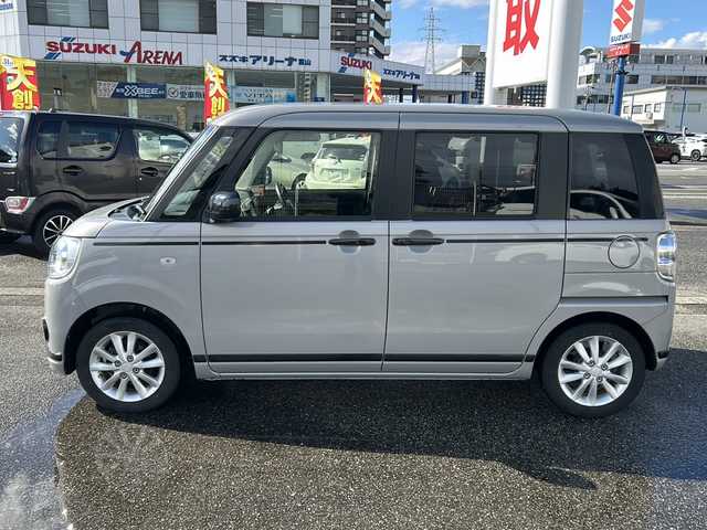 ダイハツ ムーヴ キャンバス 富山県 2020(令2)年 5.4万km グレーマイカM ワンオーナー/両側パワスラ/全周囲カメラ/スマートキー×２/純正メモリーナビ(NSZN-W70D)/DVD/MSV/BT/フルセグTV/ETC/シートヒーター/純正ナビ連動ドラレコ/プッシュスタート/クリアランスソナー/LEDヘッドライト/フォグ/衝突安全ブレーキ/レーンキープ/オートハイビーム/オートリトラミラー/電動格納ミラー/皮巻きステアリング/ステアリングスイッチ/純正14インチAW/純正フロアマット/ISOFIX対応/保証書・取説・ナビ取説