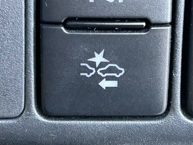 トヨタ アクア S スタイルブラック 岡山県 2017(平29)年 9.3万km ライムホワイトパールクリスタルシャイン 登録時走行距離92887km/モデリスタエアロ/純正ナビ（NSZT-W66T)/フルセグTV(AM.FM.CD.DVD.TV.BT)/バックカメラ/ドライブレコーダー/衝突軽減ブレーキ/横滑り防止装置/車線逸脱警報（レーンキープアシスト）/LEDヘッドライト/オートライト/オートマチックハイビーム/アイドリングストップ/純正フロアマット/プッシュスタート/スマートキー