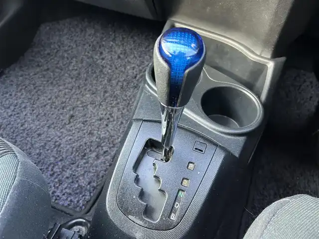 トヨタ アクア S スタイルブラック 岡山県 2017(平29)年 9.3万km ライムホワイトパールクリスタルシャイン 登録時走行距離92887km/モデリスタエアロ/純正ナビ（NSZT-W66T)/フルセグTV(AM.FM.CD.DVD.TV.BT)/バックカメラ/ドライブレコーダー/衝突軽減ブレーキ/横滑り防止装置/車線逸脱警報（レーンキープアシスト）/LEDヘッドライト/オートライト/オートマチックハイビーム/アイドリングストップ/純正フロアマット/プッシュスタート/スマートキー