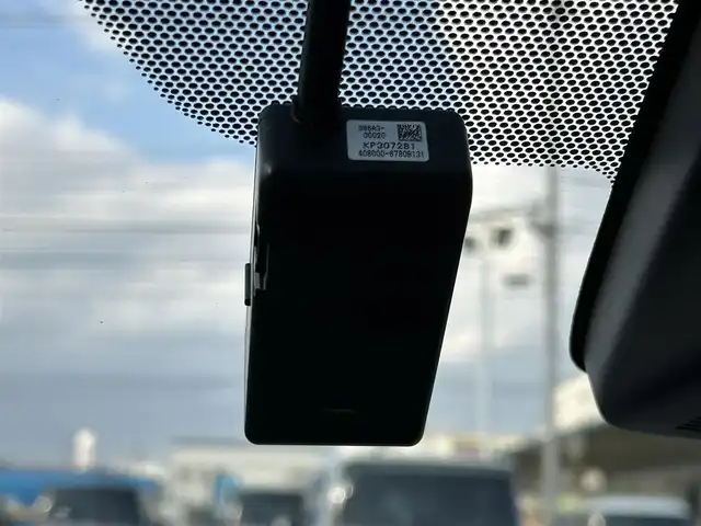 トヨタ アクア S スタイルブラック 岡山県 2017(平29)年 9.3万km ライムホワイトパールクリスタルシャイン 登録時走行距離92887km/モデリスタエアロ/純正ナビ（NSZT-W66T)/フルセグTV(AM.FM.CD.DVD.TV.BT)/バックカメラ/ドライブレコーダー/衝突軽減ブレーキ/横滑り防止装置/車線逸脱警報（レーンキープアシスト）/LEDヘッドライト/オートライト/オートマチックハイビーム/アイドリングストップ/純正フロアマット/プッシュスタート/スマートキー