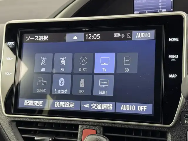 トヨタ ヴォクシー ZS 煌Ⅲ 福岡県 2021(令3)年 3.9万km ブラック 後席モニター　/純正１０型ナビ／フルセグＴＶ　/バックカメラ　/ビルトインETC　/前後ドラレコ　/クルーズコントロール　/コーナーセンサー　/衝突軽減ブレーキ　/レーンキープ　/アクセル踏み間違い防止　/両側電動スライドドア　/ハーフレザーシート