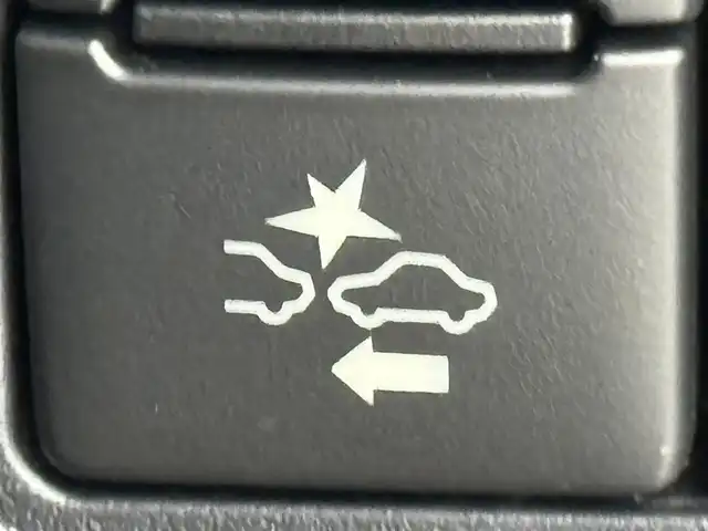 トヨタ ヴォクシー ZS 煌Ⅲ 福岡県 2021(令3)年 3.9万km ブラック 後席モニター　/純正１０型ナビ／フルセグＴＶ　/バックカメラ　/ビルトインETC　/前後ドラレコ　/クルーズコントロール　/コーナーセンサー　/衝突軽減ブレーキ　/レーンキープ　/アクセル踏み間違い防止　/両側電動スライドドア　/ハーフレザーシート