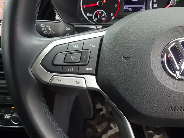 フォルクスワーゲン Ｔ－クロス TSI 1st 千葉県 2020(令2)年 2.9万km ピュアホワイト プリクラッシュブレーキシステム/プロアクティブ・オキュパント・プロテクション/アダプティブクルーズコントロール/ブラインドスポットディテクション/純正ナビ/地デジTV/【DVD/CD再生機能　Bluetooth接続】/【Apple CarPlay　Android Auto対応】/バックカメラ/ドライブレコーダー/ETC（2.0）/LEDヘッドライト/フォグライト/ウインカーミラー/コーナーセンサー/純正16インチアルミホイル/サイド/カーテンエアバッグ/スマートキー