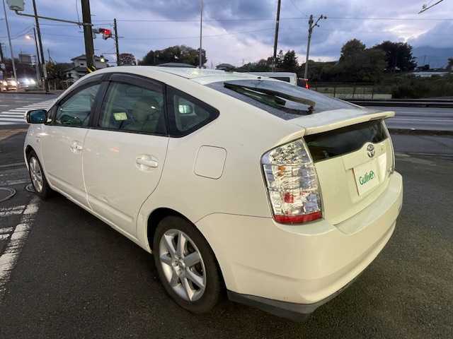 トヨタ プリウス G ツーリングセレ レザーパック 神奈川県 2006(平18)年 14.3万km ホワイトパールクリスタルシャイン 純正HDDナビ/ワンセグテレビ/バックカメラ/ドアバイザー/プッシュスタート/ETC/純正アルミホイール/純正フロアマット