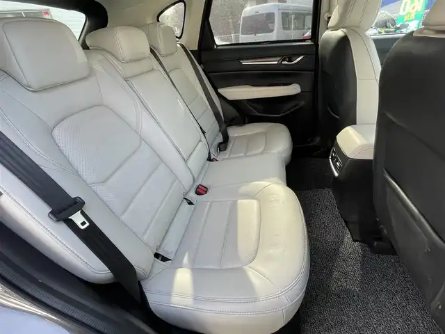 マツダ ＣＸ－５ XD Lパッケージ 熊本県 2019(令1)年 2.7万km マシーングレープレミアムM 純正ナビ/【フルセグTV/Bluetooth/CD/DVD】/全周囲カメラ/レーダークルーズコントロール/衝突軽減システム/レーンキープ/標識認識システム/ブラインドスポットモニター/レザーシート/前席パワーシート/前席シートヒータ/純正19インチAW/コーナーセンサー/ウインカーミラー/オートLEDライト/ドライブレコーダー