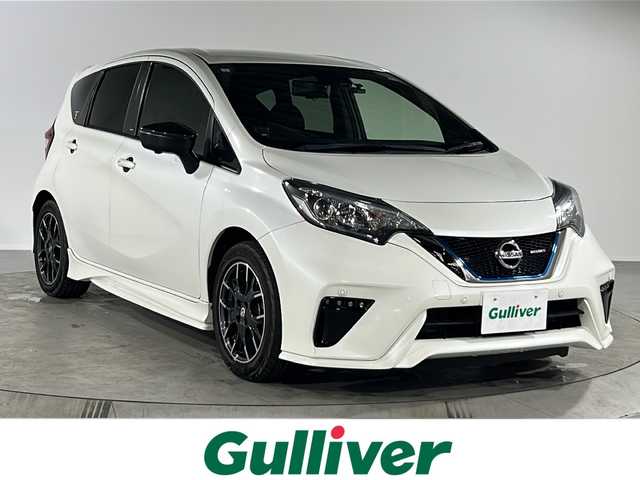 日産 ノート e－パワー ニスモ 福岡県 2017(平29)年 4.6万km ブリリアントホワイトパール 純正ナビ/ワンオーナー/全方位モニター/フルセグＴＶ/Bluetooth/デジタルインナーミラー　/前後純正ドライブレコーダー/前後クリアランスソナー　/純正16インチアルミホイール/純正フロアマット/スペアキー/Wエアバック/ＬＥＤオートライト/CD/DVD