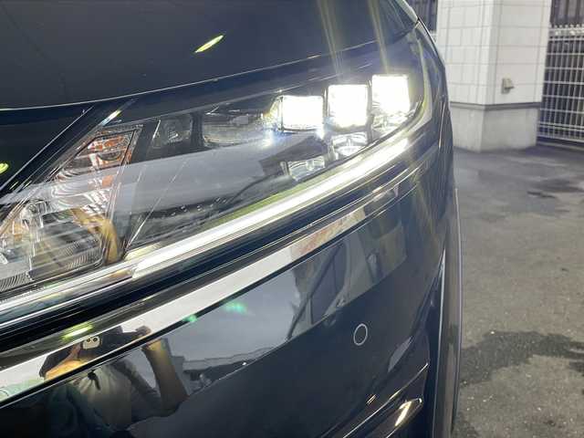 日産 ノート オーテック クロスオーバー 京都府 2022(令4)年 2.2万km 黒 純正ＳＤナビ　/ワイドナビ　/フルセグＴＶ　/アラウンドビューモニター　/コーナーセンサー　/ウィンカーミラー　/ＬＥＤヘッドライト/スマートキー　/スペアキー/横滑り防止装置/レーンキープアシスト/衝突被害軽減システム/ミュージックプレイヤー接続/AUTECHアルミホイール/Wエアバック
