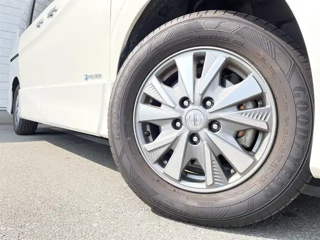 日産 セレナ e－パワー ハイウェイスター 福岡県 2018(平30)年 4.3万km ブリリアントホワイトパール 純正9型ナビ（フルセグ/SD/DVD/BT)アラウンドビューモニタープロパイロットエマージェンシーブレーキコーナーセンサー両側電動パワスラドラレコETCデジタルインナーミラシートヒーターステアリングヒーターオートホールドパーキングアシストLEDヘッドライト純正フロアマット純正アルミホイールスマートキープッシュスタート