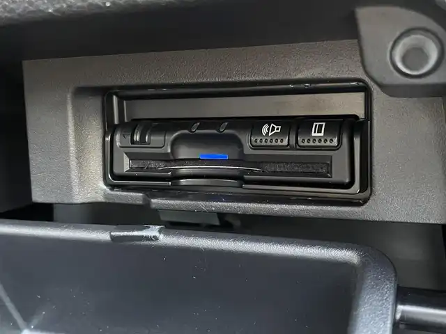 日産 セレナ e－パワー ハイウェイスター 福岡県 2018(平30)年 4.3万km ブリリアントホワイトパール 純正9型ナビ（フルセグ/SD/DVD/BT)アラウンドビューモニタープロパイロットエマージェンシーブレーキコーナーセンサー両側電動パワスラドラレコETCデジタルインナーミラシートヒーターステアリングヒーターオートホールドパーキングアシストLEDヘッドライト純正フロアマット純正アルミホイールスマートキープッシュスタート