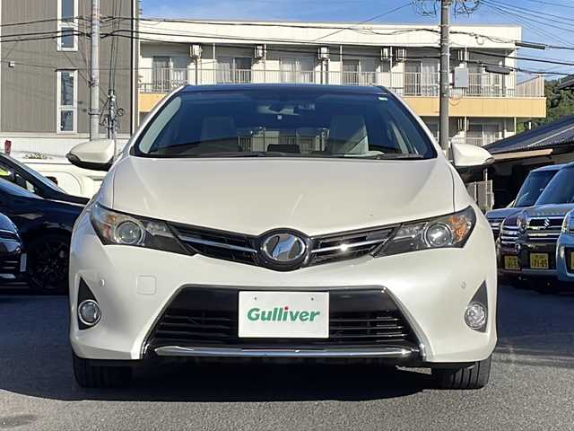 トヨタ オーリス 150X Sパッケージ 大阪府 2012(平24)年 6.7万km ホワイトパールクリスタルシャイン サンルーフ/純正SDナビ/-Bluetooth/フルセグTV/CD/DVD/FM/AM/ドラレコ/ビルトインETC/コーナーセンサー/プッシュスタート/スマートキー/-スペアキー×１/保証書/取扱説明書