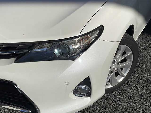 トヨタ オーリス 150X Sパッケージ 大阪府 2012(平24)年 6.7万km ホワイトパールクリスタルシャイン サンルーフ/純正SDナビ/-Bluetooth/フルセグTV/CD/DVD/FM/AM/ドラレコ/ビルトインETC/コーナーセンサー/プッシュスタート/スマートキー/-スペアキー×１/保証書/取扱説明書