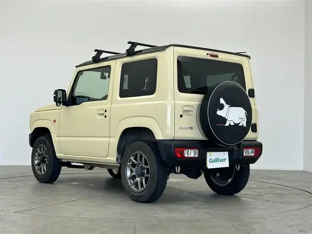 スズキ ジムニー XC 愛知県 2018(平30)年 5万km シフォンアイボリーメタリックブラック2トーンルーフ ルーフキャリア/HONEST フューエルキャップ/背面タイヤ/背面タイヤソフトカバー/純正8インチナビ/（CD/DVD/BT/フルセグ）/デュアルセンサーブレーキサポート/車線逸脱防止/横滑り防止/ダウンヒルアシスト/前席シートヒーター/ドラレコ/バックカメラ/ETC/ステアスイッチ/ミラーヒーター/フォグランプ/純正AW