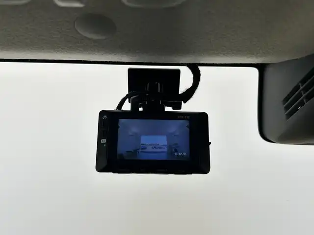 スズキ ジムニー XC 愛知県 2018(平30)年 5万km シフォンアイボリーメタリックブラック2トーンルーフ ルーフキャリア/HONEST フューエルキャップ/背面タイヤ/背面タイヤソフトカバー/純正8インチナビ/（CD/DVD/BT/フルセグ）/デュアルセンサーブレーキサポート/車線逸脱防止/横滑り防止/ダウンヒルアシスト/前席シートヒーター/ドラレコ/バックカメラ/ETC/ステアスイッチ/ミラーヒーター/フォグランプ/純正AW