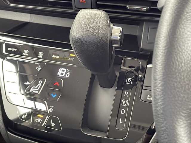日産 ルークス HWS Gターボ アーバンクロム プロパイロットED 千葉県 2022(令4)年 4.4万km ブラック 純正ディーラーオプションナビ/BT フルセグTV CD SD/全方位カメラ/衝突軽減ブレーキ/前後コーナーセンサー/レーンキープアシスト/ロールサンシェード/両側パワースライドドア/純正フロアマット/LEDヘッドライト/オートライト/アイドリングストップ/横滑り防止/スマートキー/プッシュスタート