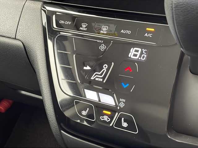 日産 ルークス HWS Gターボ アーバンクロム プロパイロットED 千葉県 2022(令4)年 4.4万km ブラック 純正ディーラーオプションナビ/BT フルセグTV CD SD/全方位カメラ/衝突軽減ブレーキ/前後コーナーセンサー/レーンキープアシスト/ロールサンシェード/両側パワースライドドア/純正フロアマット/LEDヘッドライト/オートライト/アイドリングストップ/横滑り防止/スマートキー/プッシュスタート