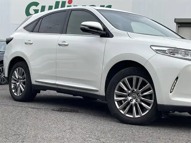トヨタ ハリアー プレミアム 福島県 2019(平31)年 16万km ホワイトパールクリスタルシャイン 純正ナビ/フルセグテレビ/バックカメラ/ドライブレコーダー/レーンアシスト /ハーフレザーシート /パワーバックドア/クルーズコントロール/純正18インチAW/ビルトインETC/ワンオーナー/社外AW付きスタッドレス積込