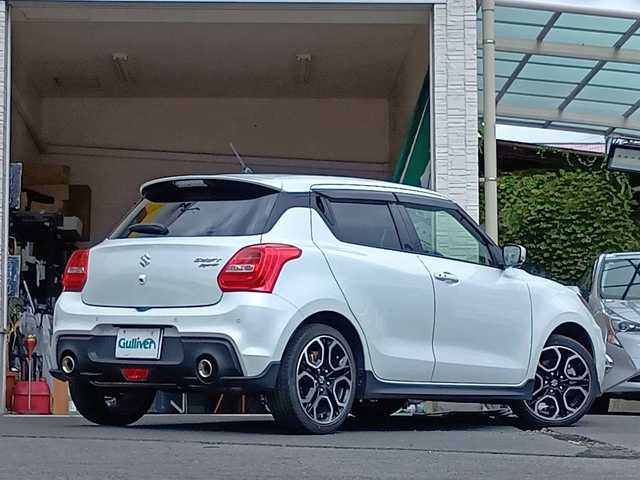 スズキ スイフト スポーツ 大分県 2023(令5)年 4.3万km ピュアホワイトP 純正メモリーナビ/フルセグ/Bluetooth/DVD/アラウンドビューモニター/クルーズコントロール/レーンキープアシスト/ビルトインETC/シートヒーター/純正LEDヘッドライト/フォグランプ/オートライトコントロール/純正16インチアルミホイール