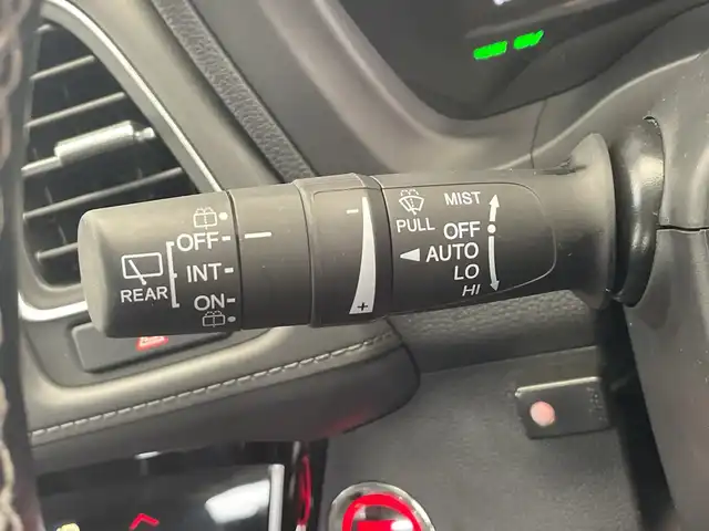 ホンダ ヴェゼル ハイブリッド Z ホンダセンシング 栃木県 2019(平31)年 5.5万km パール 純正ディスプレイオーディオ(WX-211C)/(ワンセグTV・CD)/バックカメラ/前方ドライブレコーダー/ホンダセンシング/ ・衝突軽減システム/ ・レーンキープアシスト/ ・オートクルーズコントロール/ハーフレザーシート/前席シートヒーター/MTモード付AT/LEDヘッドライト/オートライト/純正アルミホイール/純正フロアマット/チップアップシート/ETC/スマートキー