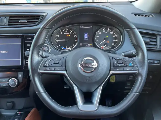 日産 エクストレイル ハイブリッド 20Xi レザーエディション 千葉県 2020(令2)年 3.1万km シャイニングブルー 純正９インチナビ/サンルーフ/レザーシート/プロパイロット/バックカメラ/衝突被害軽減システム/車線逸脱警報/クルーズコントロール/横滑り防止装置/ETC/ドライブレコーダー/アイドリングストップ/LEDヘッドライト/フォグランプ/オートライト/ウィンカーミラー/電動格納ミラー/純正１７インチAW/シートヒーター/シートリフター/ステアリングヒーター/プッシュスタート/スマートキー/フロアマット/ドアバイザー/地図SD無し←欠品のため動作未確認