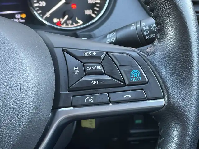 日産 エクストレイル ハイブリッド 20Xi レザーエディション 千葉県 2020(令2)年 3.1万km シャイニングブルー 純正９インチナビ/サンルーフ/レザーシート/プロパイロット/バックカメラ/衝突被害軽減システム/車線逸脱警報/クルーズコントロール/横滑り防止装置/ETC/ドライブレコーダー/アイドリングストップ/LEDヘッドライト/フォグランプ/オートライト/ウィンカーミラー/電動格納ミラー/純正１７インチAW/シートヒーター/シートリフター/ステアリングヒーター/プッシュスタート/スマートキー/フロアマット/ドアバイザー/地図SD無し←欠品のため動作未確認