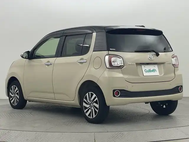 トヨタ パッソ モーダ　S 新潟県 2018(平30)年 3.3万km ブラックマイカメタリック/パウダリーベージュメタリック 2トーン 衝突被害軽減ブレーキ/純正メモリナビ/オートライト/フォグランプ/純正14インチアルミホイール/アイドリングストップ/コーナーセンサー/スマートキー