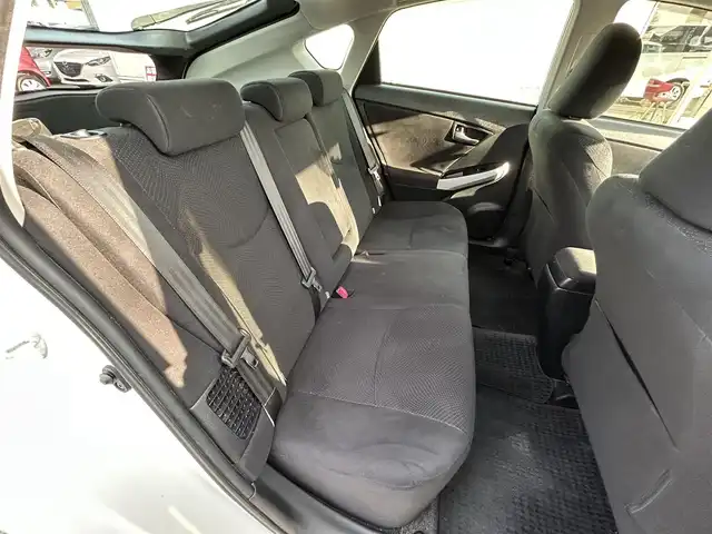 トヨタ プリウス S ツーリングセレクション 群馬県 2013(平25)年 10.6万km ホワイトパールクリスタルシャイン (株)IDOMが運営する【じしゃロン伊勢崎店】の自社ローン専用車両になりますこちらは現金またはオートローンご利用時の価格です。自社ローンご希望の方は別途その旨お申付け下さい/社外SDナビゲーション/バックカメラ/CD/DVD/SD/DTV/BT/LEDヘッドライト/オートライト/ETC/ドアバイザー/純正フロアマット