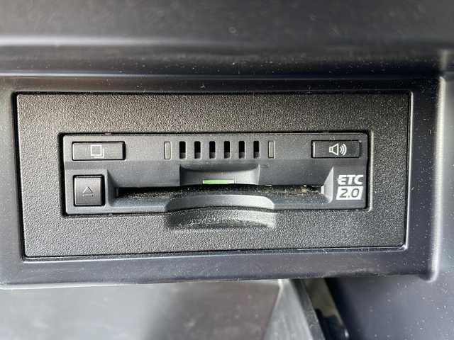 トヨタ ランドクルーザー プラド TX 山形県 2018(平30)年 3.1万km レッドマイカメタリック ワンオーナー/Toyota Safety Sense		/・プリクラッシュセーフティ		/・レーンディパーチャーアラート（LDA）		/・レーダークルーズコントロール							/・オートマチックハイビーム	/・横滑り抑制機能		/純正ナビ（CD/DVD/Bluetooth）/フルセグテレビ/バックカメラ/ビルトインETC/純正ドライブレコーダー/コーナーセンサー/ヘッドランプクリーナー/プッシュスタート/スマートキー/フォグランプ/LEDヘッドライト/ドアバイザー