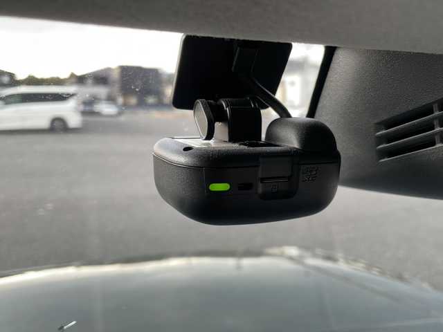 スズキ ジムニー XC 岩手県 2021(令3)年 2.8万km ジャングルグリーン ワンオーナー/社外ナビ・フルセグTV・BT/バックカメラ/クルーズコントロール/スマートキー/プッシュスタート/レザー調シートカバー/社外ドライブレコーダー/TVキャンセラー/LEDヘッドライト/オートライト/純正ラバーフロアマット