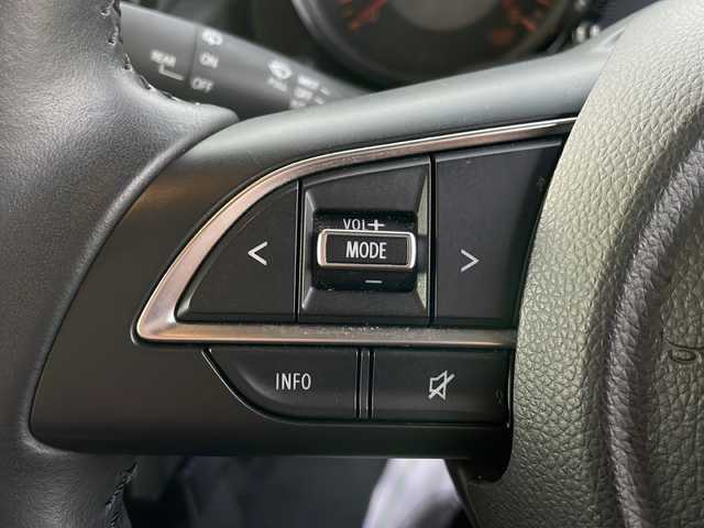 スズキ ジムニー XC 岩手県 2021(令3)年 2.8万km ジャングルグリーン ワンオーナー/社外ナビ・フルセグTV・BT/バックカメラ/クルーズコントロール/スマートキー/プッシュスタート/レザー調シートカバー/社外ドライブレコーダー/TVキャンセラー/LEDヘッドライト/オートライト/純正ラバーフロアマット