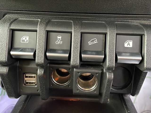 スズキ ジムニー XC 岩手県 2021(令3)年 2.8万km ジャングルグリーン ワンオーナー/社外ナビ・フルセグTV・BT/バックカメラ/クルーズコントロール/スマートキー/プッシュスタート/レザー調シートカバー/社外ドライブレコーダー/TVキャンセラー/LEDヘッドライト/オートライト/純正ラバーフロアマット