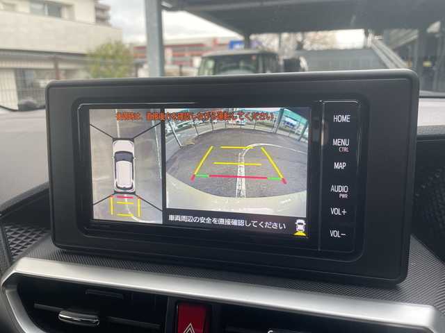 トヨタ ライズ Z 広島県 2022(令4)年 2.7万km ナチュラルベージュマイカM 禁煙車/ハイブリッド/スマートアシスト/・衝突軽減/・車線逸脱/・オートマチックハイビーム/・レーダークルーズコントロール/BSM/クリアランスソナー/純正ナビ（NSZT-W68T）/・フルセグ/CD/DVD/Bluetooth/SD/SDREC/パノラマモニター/革巻きステアリング/ステアリングスイッチ/オートライト/電動パーキングブレーキ/ブレーキホールド/LEDヘッドライト/フォグランプ/前後ドライブレコーダー（TZ-DR300）/ETC2.0/シートヒーター/フロアマット