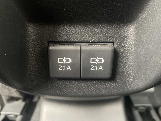 トヨタ ライズ Z 広島県 2022(令4)年 2.7万km ナチュラルベージュマイカM 禁煙車/ハイブリッド/スマートアシスト/・衝突軽減/・車線逸脱/・オートマチックハイビーム/・レーダークルーズコントロール/BSM/クリアランスソナー/純正ナビ（NSZT-W68T）/・フルセグ/CD/DVD/Bluetooth/SD/SDREC/パノラマモニター/革巻きステアリング/ステアリングスイッチ/オートライト/電動パーキングブレーキ/ブレーキホールド/LEDヘッドライト/フォグランプ/前後ドライブレコーダー（TZ-DR300）/ETC2.0/シートヒーター/フロアマット