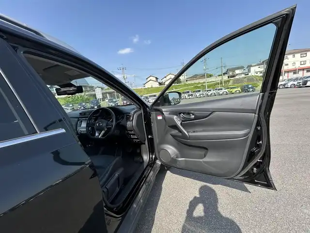 日産 エクストレイル 20X 岡山県 2017(平29)年 6.9万km ダイヤモンドブラック 4WD/純正メーカーナビ/フルセグTV/Bluetooth/CD/DVD/アラウンドビューモニター/インテリジェントルームミラー/ETC/プロパイロット/電動リアゲート/ステアリングリモコン/追従クルーズコントロール/LEDヘッドライト/ABS/レーンアシスト/横滑り防止装置/コーナーセンサー/オートライト/衝撃被害軽減システム/スペアキー