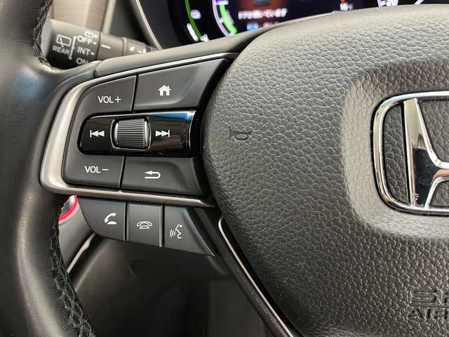 ホンダ オデッセイ ハイブリッド e:HEVアブソルート EX 長野県 2021(令3)年 2.7万km プレミアムスパークルブラックパール 純正メモリナビ&フルセグTV&CD&DVD&BT/ホンダセンシング/アダプティブクルーズコントロール/レーンキープアシスト/衝突軽減ブレーキ/コーナーセンサー/ブラインドスポットモニター/先行車発進告知/標識認識表示/両側パワースライドドア/パワーバックドア/ハーフレザシート/前席シートヒーター/ステアリングスイッチ/2列目サンシェード/オットマン/ウォークスルー/全方位カメラ/ビルトインETC2.0/LEDヘッドライト/オートライト/電動格納ミラー/ウィンカーミラー/電動ホールド/ブレーキホールド/純正18インチAW装着/純正フロアマット/プッシュスタート/スマートキー/スペアキー1本/取扱説明書/保証書