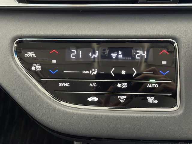 ホンダ オデッセイ ハイブリッド e:HEVアブソルート EX 長野県 2021(令3)年 2.7万km プレミアムスパークルブラックパール 純正メモリナビ&フルセグTV&CD&DVD&BT/ホンダセンシング/アダプティブクルーズコントロール/レーンキープアシスト/衝突軽減ブレーキ/コーナーセンサー/ブラインドスポットモニター/先行車発進告知/標識認識表示/両側パワースライドドア/パワーバックドア/ハーフレザシート/前席シートヒーター/ステアリングスイッチ/2列目サンシェード/オットマン/ウォークスルー/全方位カメラ/ビルトインETC2.0/LEDヘッドライト/オートライト/電動格納ミラー/ウィンカーミラー/電動ホールド/ブレーキホールド/純正18インチAW装着/純正フロアマット/プッシュスタート/スマートキー/スペアキー1本/取扱説明書/保証書