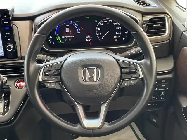 ホンダ オデッセイ ハイブリッド e:HEVアブソルート EX 埼玉県 2021(令3)年 2.7万km プレミアムスパークルブラックパール ホンダセンシング/純正10インチメナビ/　　CD/DVD/BT/フルセグTV/全方位カメラ/両側パワースライドドア/パワーバックドア/アダプティブクルーズコントロール/LEDオートライト/ハーフレザーシート/パワーシート/シートヒーター/純正18インチAW/ブラインドスポットモニター/ステアリングスイッチ/プッシュスタート/スペアキー1本/ビルトインETC2.0/禁煙車