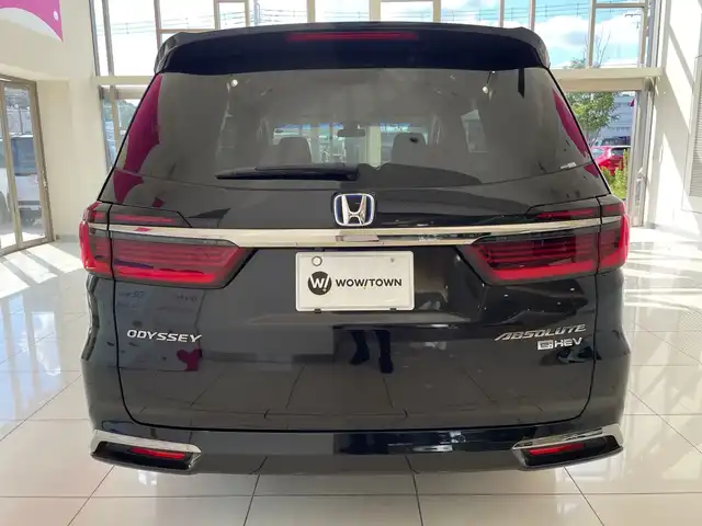 ホンダ オデッセイ ハイブリッド e:HEVアブソルート EX 埼玉県 2021(令3)年 2.7万km プレミアムスパークルブラックパール ホンダセンシング/純正10インチメナビ/　　CD/DVD/BT/フルセグTV/全方位カメラ/両側パワースライドドア/パワーバックドア/アダプティブクルーズコントロール/LEDオートライト/ハーフレザーシート/パワーシート/シートヒーター/純正18インチAW/ブラインドスポットモニター/ステアリングスイッチ/プッシュスタート/スペアキー1本/ビルトインETC2.0/禁煙車