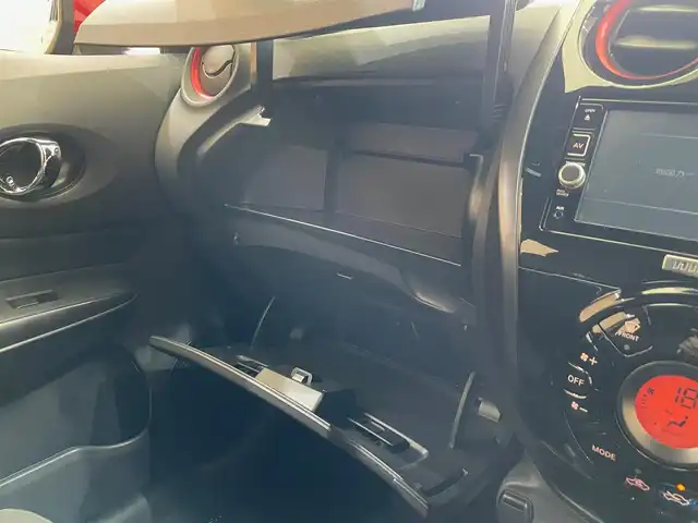 日産 ノート e－パワー ニスモ 岩手県 2017(平29)年 5.5万km スーパーブラック エマージェンシーブレーキ　/レーンアシスト/専用サスペンション/専用チューニングコンピューター/専用シート/横滑り防止装置/バックカメラ/ETC2.0/車両接近通報装置/LEDヘッドライト/純正ナビ（Bluetooth CD DVD フルセグ USB AUX）/純正１６インチアルミホイール/フォグランプ/オートエアコン/オートライト/アイドリングストップ/純正フロアマット