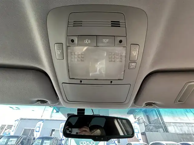 トヨタ クラウン アスリート スペシャルパッケージ 京都府 2012(平24)年 8.8万km ブラック (株)IDOMが運営する【じしゃロン伏見店】の自社ローン専用車両になりますこちらは現金またはオートローンご利用時の価格です。自社ローンご希望の方は別途その旨お申付け下さい/スマートキー/プッシュスタート/バックカメラ/ＥＴＣ/クルーズコントロール/ステアリングリモコン/電動格納ドアミラー/パワーウインドウ/防眩ミラー/オートライト/エアロ/オートライト/取扱説明書