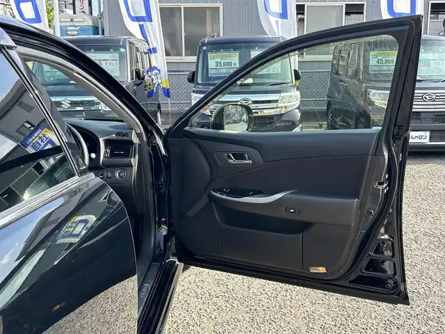 トヨタ クラウン アスリート スペシャルパッケージ 京都府 2012(平24)年 8.8万km ブラック (株)IDOMが運営する【じしゃロン伏見店】の自社ローン専用車両になりますこちらは現金またはオートローンご利用時の価格です。自社ローンご希望の方は別途その旨お申付け下さい/スマートキー/プッシュスタート/バックカメラ/ＥＴＣ/クルーズコントロール/ステアリングリモコン/電動格納ドアミラー/パワーウインドウ/防眩ミラー/オートライト/エアロ/オートライト/取扱説明書