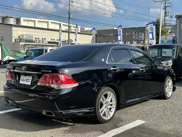 トヨタ クラウン アスリート スペシャルパッケージ 京都府 2012(平24)年 8.8万km ブラック (株)IDOMが運営する【じしゃロン伏見店】の自社ローン専用車両になりますこちらは現金またはオートローンご利用時の価格です。自社ローンご希望の方は別途その旨お申付け下さい/スマートキー/プッシュスタート/バックカメラ/ＥＴＣ/クルーズコントロール/ステアリングリモコン/電動格納ドアミラー/パワーウインドウ/防眩ミラー/オートライト/エアロ/オートライト/取扱説明書