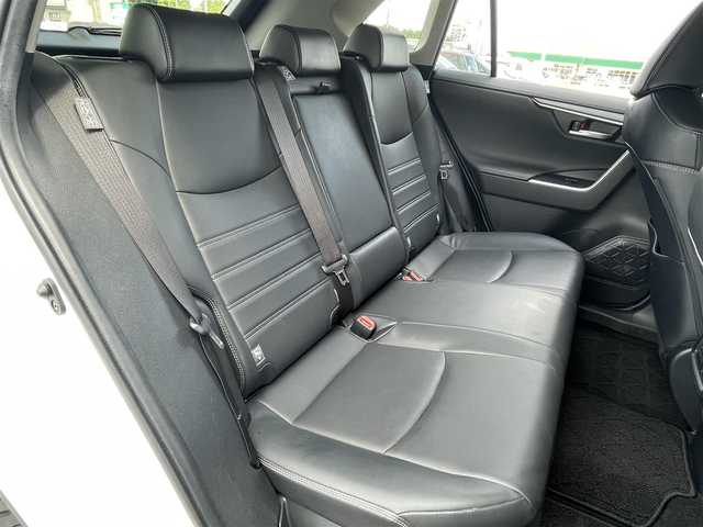 トヨタ ＲＡＶ４ ハイブリットG 青森県 2020(令2)年 9万km ホワイトパールクリスタルシャイン 純正ディスプレイオーディオ/フルセグTV/BT/USB/前方ドライブレコーダー/ETC2.0/デジタルインナーミラー/レーダー探知機/パワーバックドア/トヨタセーフティセンス/パノラミックビューモニター/バックカメラ/アダプティブクルーズコントロール/ハイビームアシスト/オートライト/D席パワーシート/ステアリングヒーター/LEDヘッドライト/フォグランプ/純正フロアマット/18インチ純正AW付スタッドレスタイヤ積込/スマートキー×２