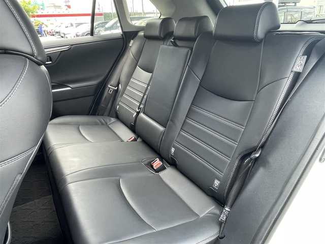 トヨタ ＲＡＶ４ ハイブリットG 青森県 2020(令2)年 9万km ホワイトパールクリスタルシャイン 純正ディスプレイオーディオ/フルセグTV/BT/USB/前方ドライブレコーダー/ETC2.0/デジタルインナーミラー/レーダー探知機/パワーバックドア/トヨタセーフティセンス/パノラミックビューモニター/バックカメラ/アダプティブクルーズコントロール/ハイビームアシスト/オートライト/D席パワーシート/ステアリングヒーター/LEDヘッドライト/フォグランプ/純正フロアマット/18インチ純正AW付スタッドレスタイヤ積込/スマートキー×２