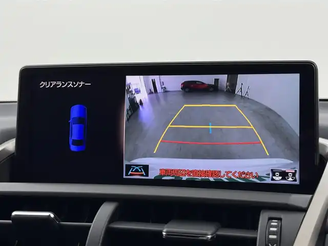 レクサス ＮＸ 300 Fスポーツ 福岡県 2018(平30)年 7.7万km ホワイトノーヴァガラスフレーク パノラマルーフ　/メーカーナビ　/フルセグTV　/バックカメラ　/ＥＴＣ２．０　/レーダークルーズコントロール　/トヨタセーフティセンス　/コーナーセンサー　/衝突被害軽減ブレーキ　/レーンキープ　/アクセル踏み間違い防止　/パドルシフト　/本革シート　/パワーシート　/シートベンチレーション／ヒーター　/ステアリングヒーター　/パワーバックドア　/３眼ＬＥＤヘッドライト