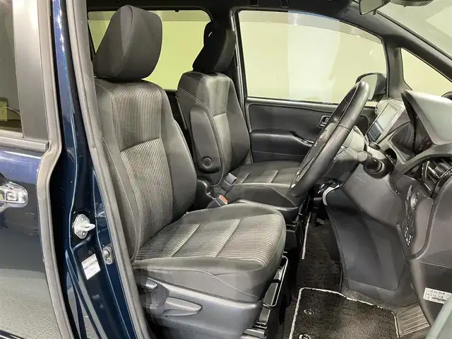 トヨタ ヴォクシー ZS 煌Ⅱ 愛知県 2019(平31)年 3.6万km ブラッキッシュアゲハガラスフレーク 純正１０インチナビ/モデリスタエアロ/両側パワースライドドア/衝突軽減ブレーキ/レーンキープアシスト/クリアランスソナー/先行車発進告知/クルーズコントロール/ドライブレコーダー/ビルトインＥＴＣ/バックカメラ/アクセサリーソケット/アイドリングストップ/LEDヘッドライト/オートハイビーム/ISOFIX/純正フロアマット/純正16インチアルミホイール