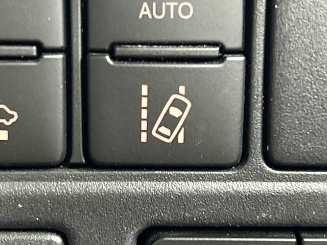 トヨタ ヴォクシー ZS 煌Ⅱ 三重県 2019(平31)年 3.6万km ブラッキッシュアゲハガラスフレーク /禁煙車//純正１０インチナビ//モデリスタエアロ(F・S)//両側パワースライドドア//トヨタセーフティセンス//衝突軽減ブレーキ//レーンキープアシスト//クリアランスソナー//先行車発進告知//クルーズコントロール//ドライブレコーダー//ビルトインＥＴＣ//バックカメラ//アクセサリーソケット//アイドリングストップ//LEDヘッドライト//オートハイビーム//ISOFIX//純正フロアマット//純正16インチアルミホイールf