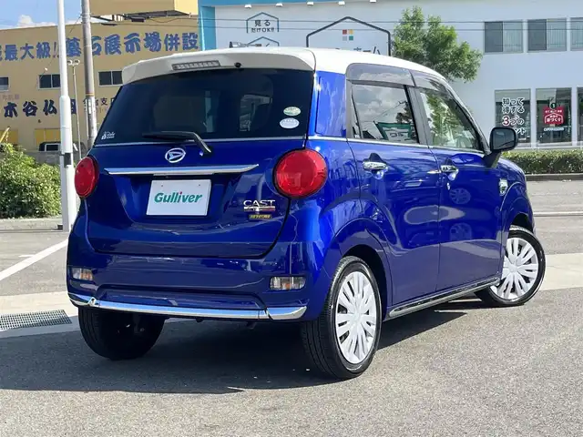 ダイハツ キャスト スタイル X SAⅡ 愛媛県 2017(平29)年 3.4万km ディープブルークリスタルマイカ 登録時走行距離：33731Km/ディーラーＯＰ社外ＳＤナビ/AM/FM/BT/フルセグ/ETC/Bカメラ/前後ドラレコ/横滑り防止装置/衝突軽減システム/キセノンヘッドライト/オートライト/エンジンスタートボタン/スマートキー/スペアキー1本/純正フロアマット