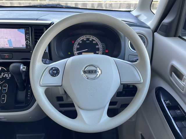 日産 デイズ ルークス X 山口県 2017(平29)年 4.3万km クールシルバー ワンオーナー/純正SDナビ　【MM316D-W】/・Bluetooth接続/・フルセグテレビ/・DVD再生機能有/アラウンドビューモニター/ドライブレコーダー/アイドリングストップ/衝突被害軽減システム/横滑り防止装置/スマートキー/プッシュスタート/片側パワースライドドア/フロアマット/純正14インチアルミホイール/ドアバイザー/保証書