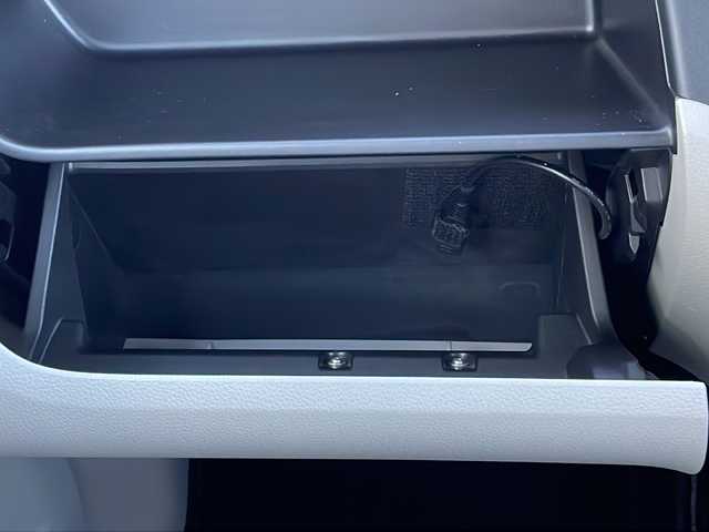 日産 デイズ ルークス X 山口県 2017(平29)年 4.3万km クールシルバー ワンオーナー/純正SDナビ　【MM316D-W】/・Bluetooth接続/・フルセグテレビ/・DVD再生機能有/アラウンドビューモニター/ドライブレコーダー/アイドリングストップ/衝突被害軽減システム/横滑り防止装置/スマートキー/プッシュスタート/片側パワースライドドア/フロアマット/純正14インチアルミホイール/ドアバイザー/保証書