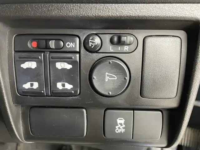 ホンダ フリード ハイブリット ジャストセレクション 富山県 2014(平26)年 5.8万km モダンスティールM 純正ナビ（CD　DVD　bluetooth）/ワンセグTV（走行中可）/バックカメラ/ビルトインETC/両側パワースライドドア/スマートキー/オートライト/HIDヘッドライト/クルーズコントロール/横滑防止装置/純正マット、社外バイザー